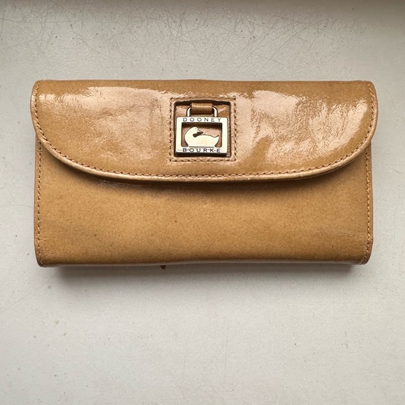 Vintage Dooney & Bourke Dillen Pebble Wallet Clutch - Picture 1 of 8